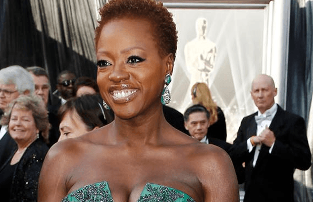 Cabelo curto da Viola Davis